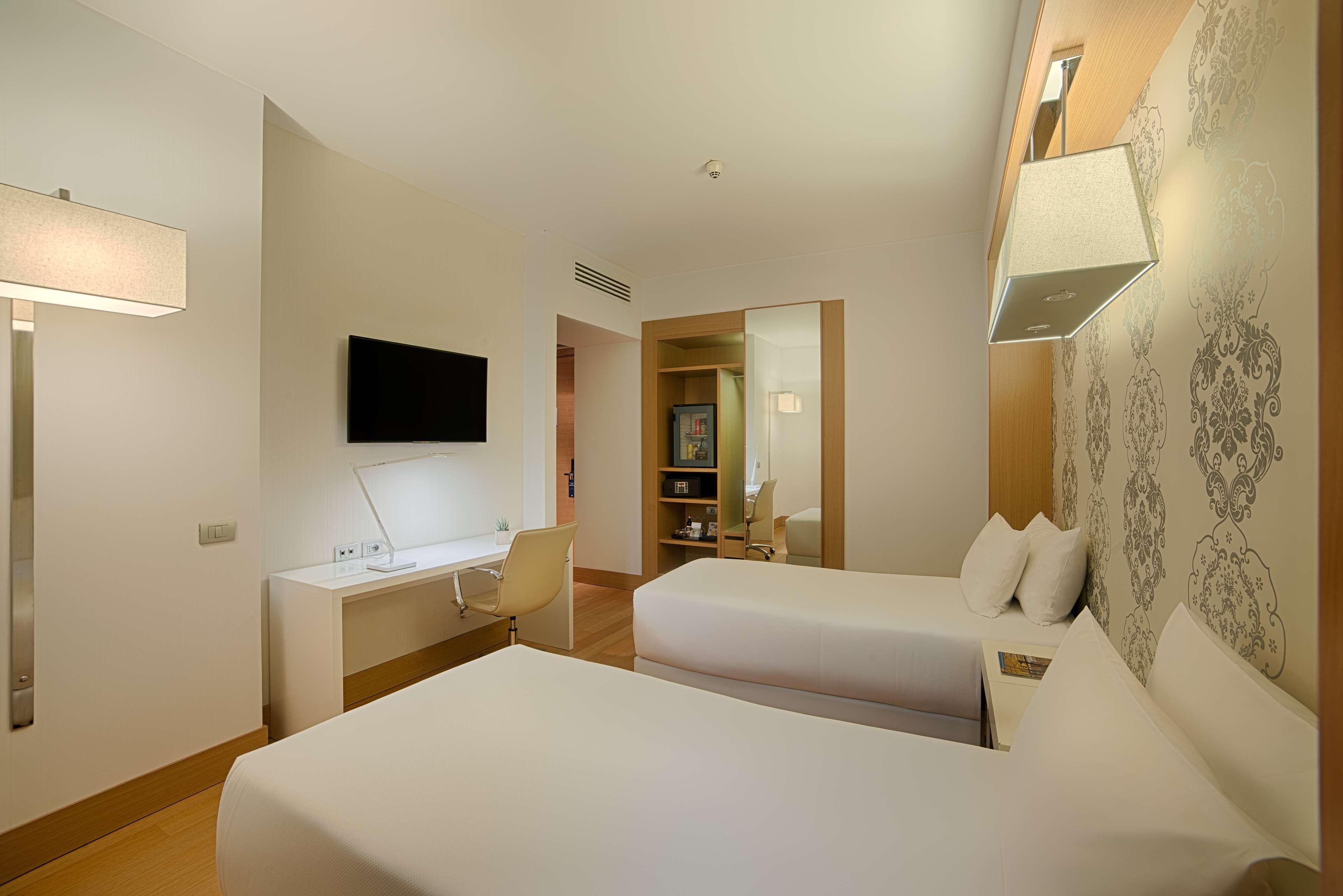 Nh Collection Milano Touring Hotel Ngoại thất bức ảnh